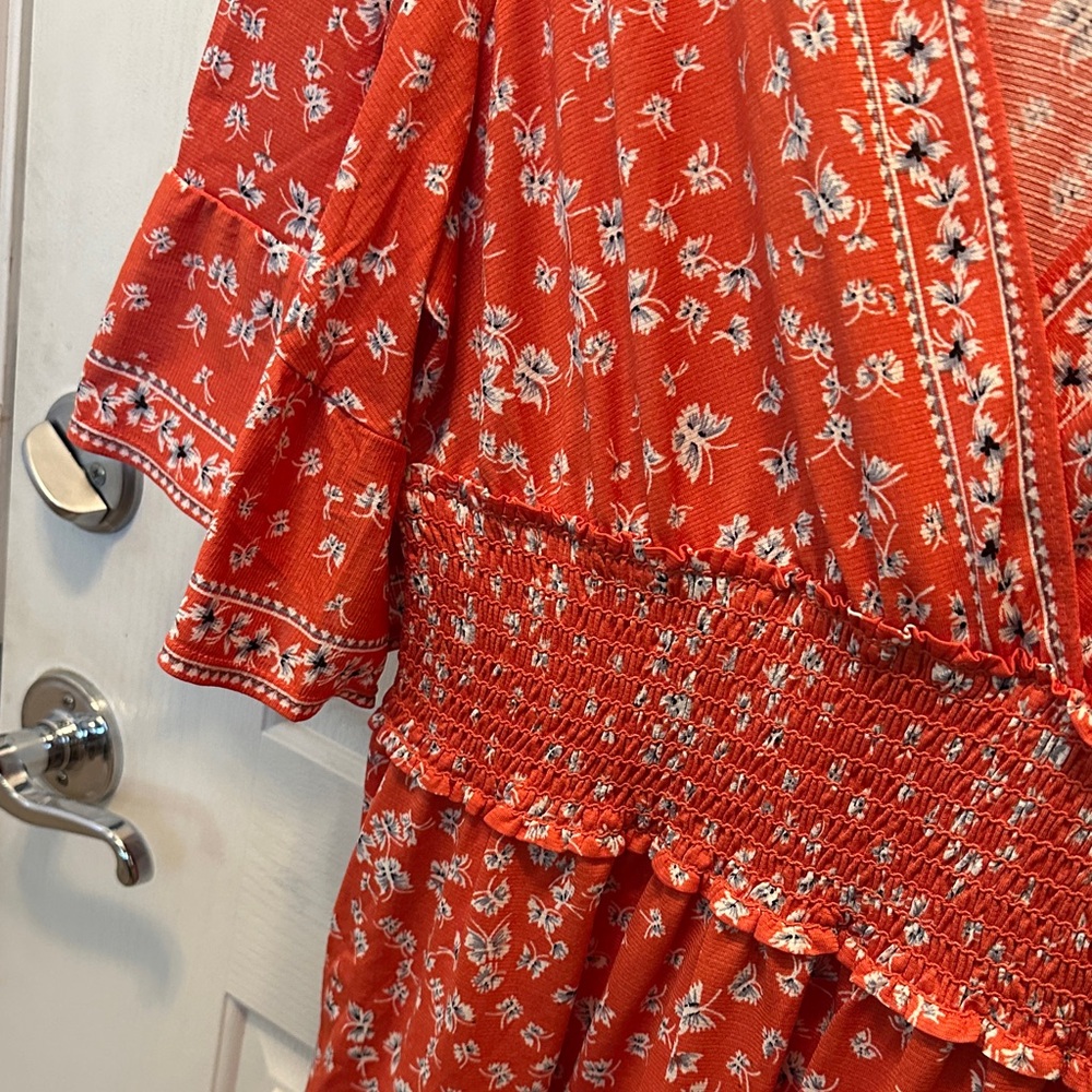 Floral Reddish Orange V-Neck Smocked Waist Flutter Sleeve Dress Size Large - Picture 4 of 11